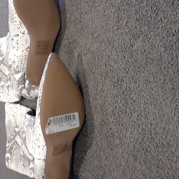 Bnwt Steve Madden sz 9 snake boots - Picture 6 of 8